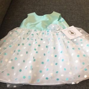 Girls brand new dress